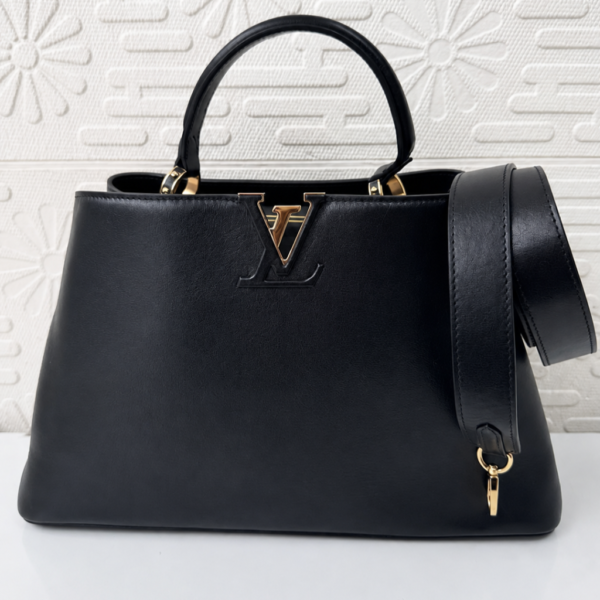 Louis Vuitton Capucines MM Black Taurillon Leather Tote Bag
